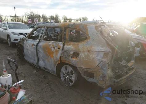 2021 Toyota Highlander Xle z USA, uszkodzony, nr VIN 5TDGZRBH1MS160984